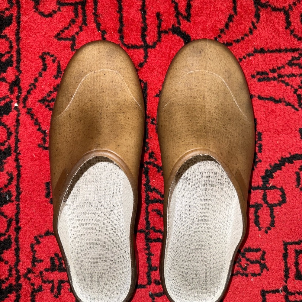 Gardenheir French Recycled Hemp Mules in Sepia